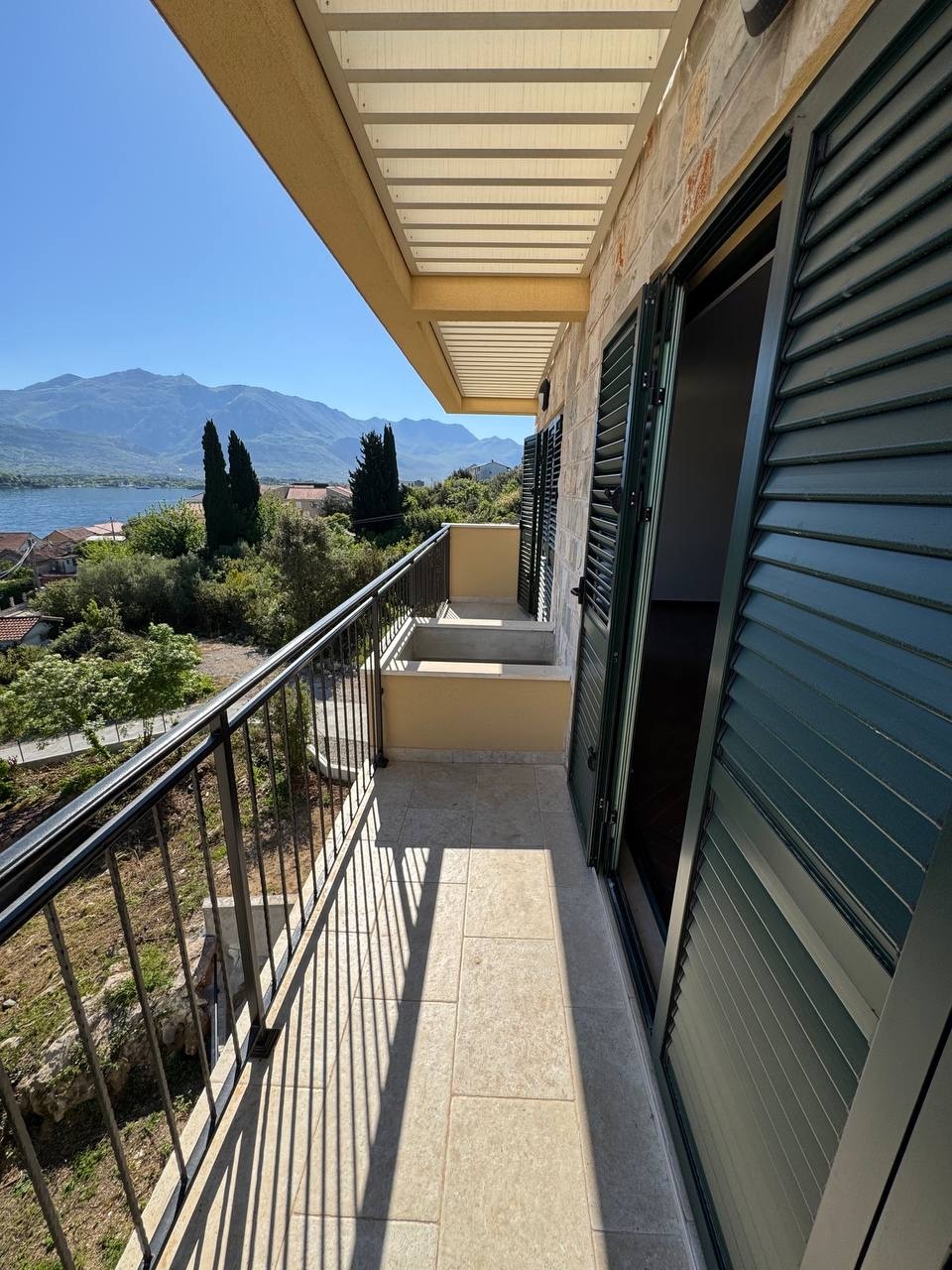 Attico a Tivat, Montenegro, 96 m² - foto 1
