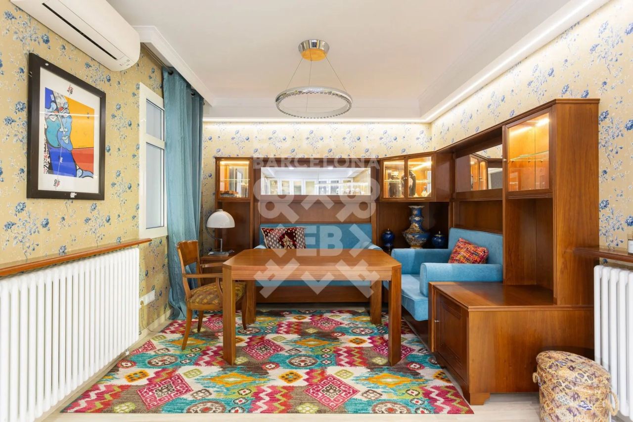 Piso en Barcelona, España, 144 m² - imagen 4