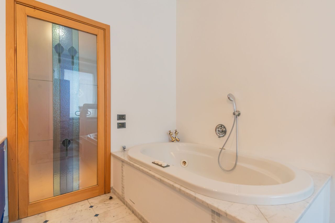 Appartamento sul Lago di Como, Italia, 178 m² - foto 12