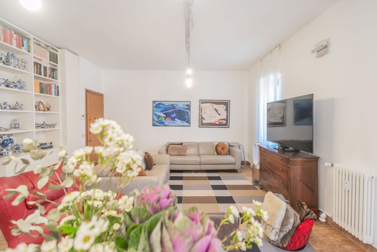 Flat on Lake Como, Italy, 160 m² - picture 8