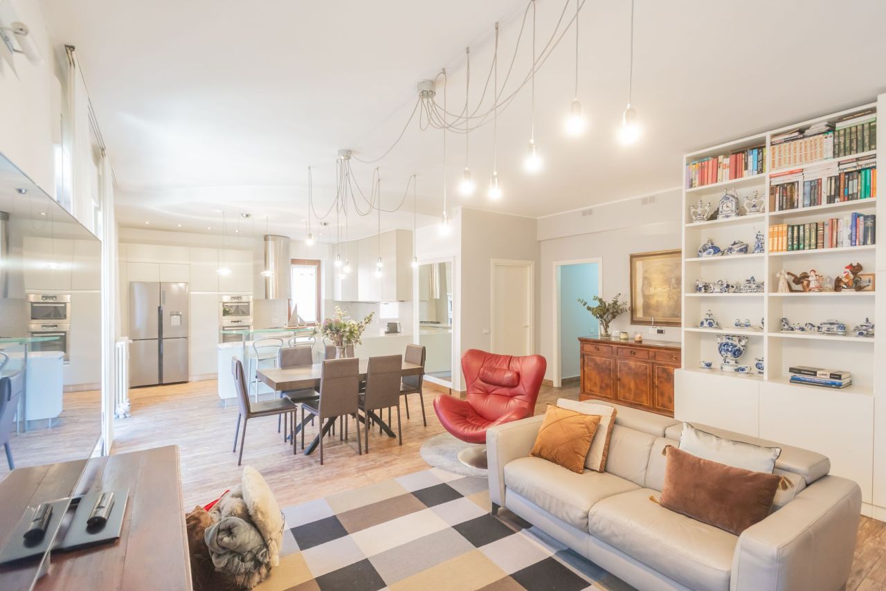 Flat on Lake Como, Italy, 160 m² - picture 12