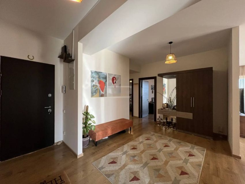 Flat in Tbilisi, Georgia, 169 m² - picture 1