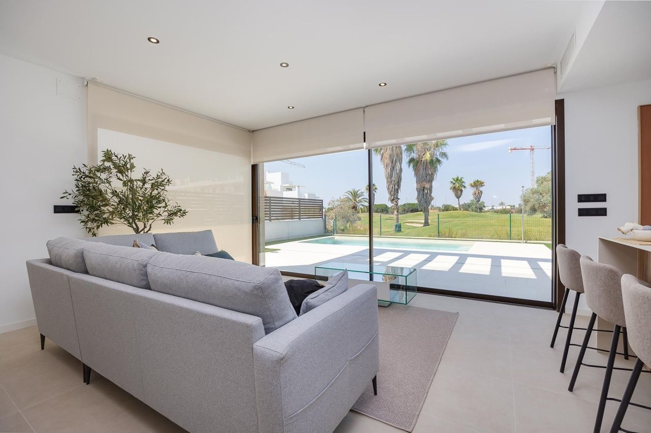 Villa in Los Alcazares, Spain, 255 m² - picture 4