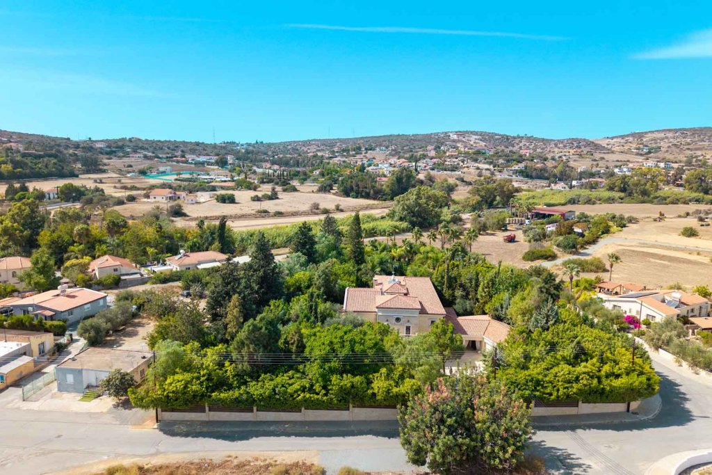 Piso en Limasol, Chipre, 1 158 m² - imagen 4