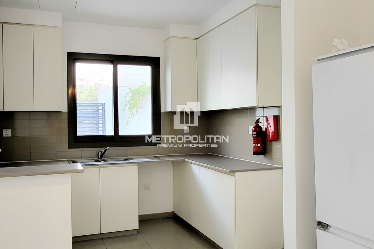 Townhouse a Dubai, EAU, 203 m² - foto 3