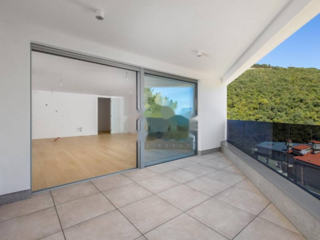 Piso en Opatija, Croacia, 253 m² - imagen 7