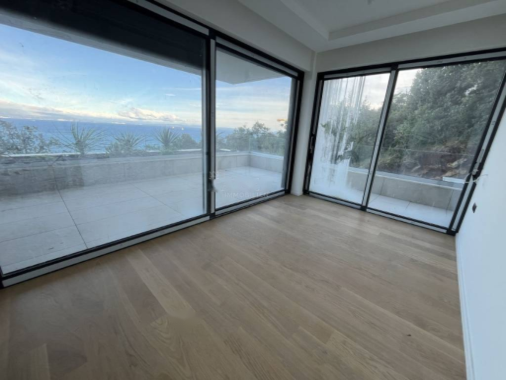 Flat in Opatija, Croatia, 238 m² - picture 8