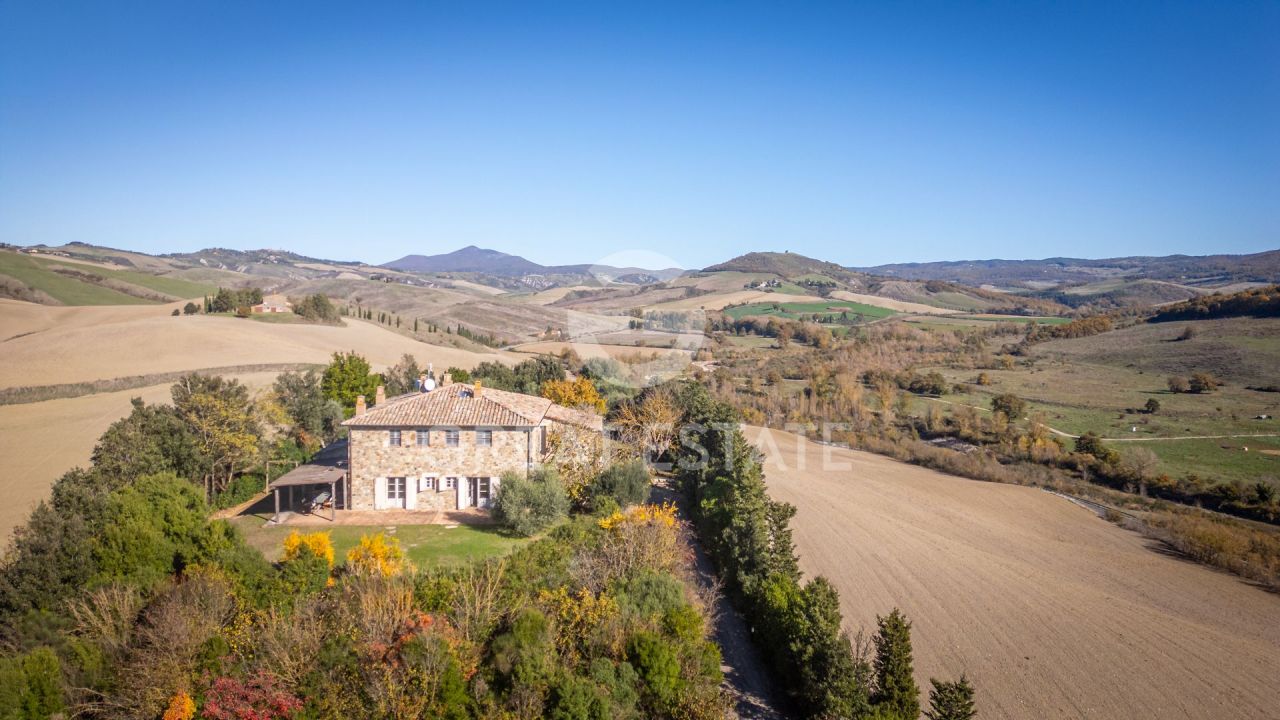 House San Casciano dei Bagni, Italy, 409.25 m² - picture 1