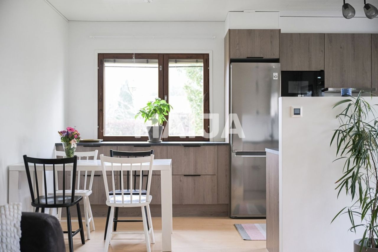 Maison à Vantaa, Finlande, 58 m² - image 3