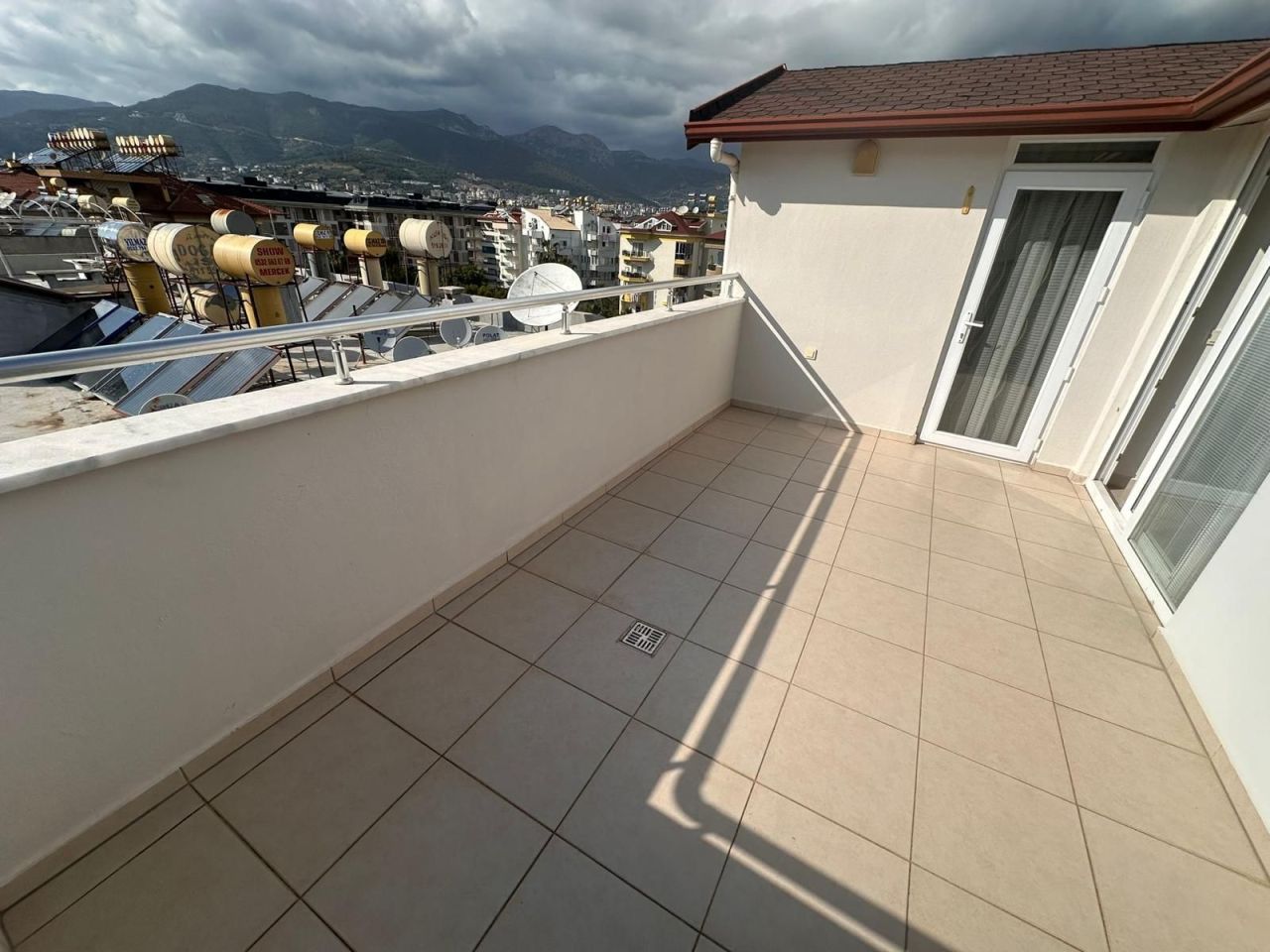 Apartamento en Alanya, Turquia, 130 m² - imagen 12
