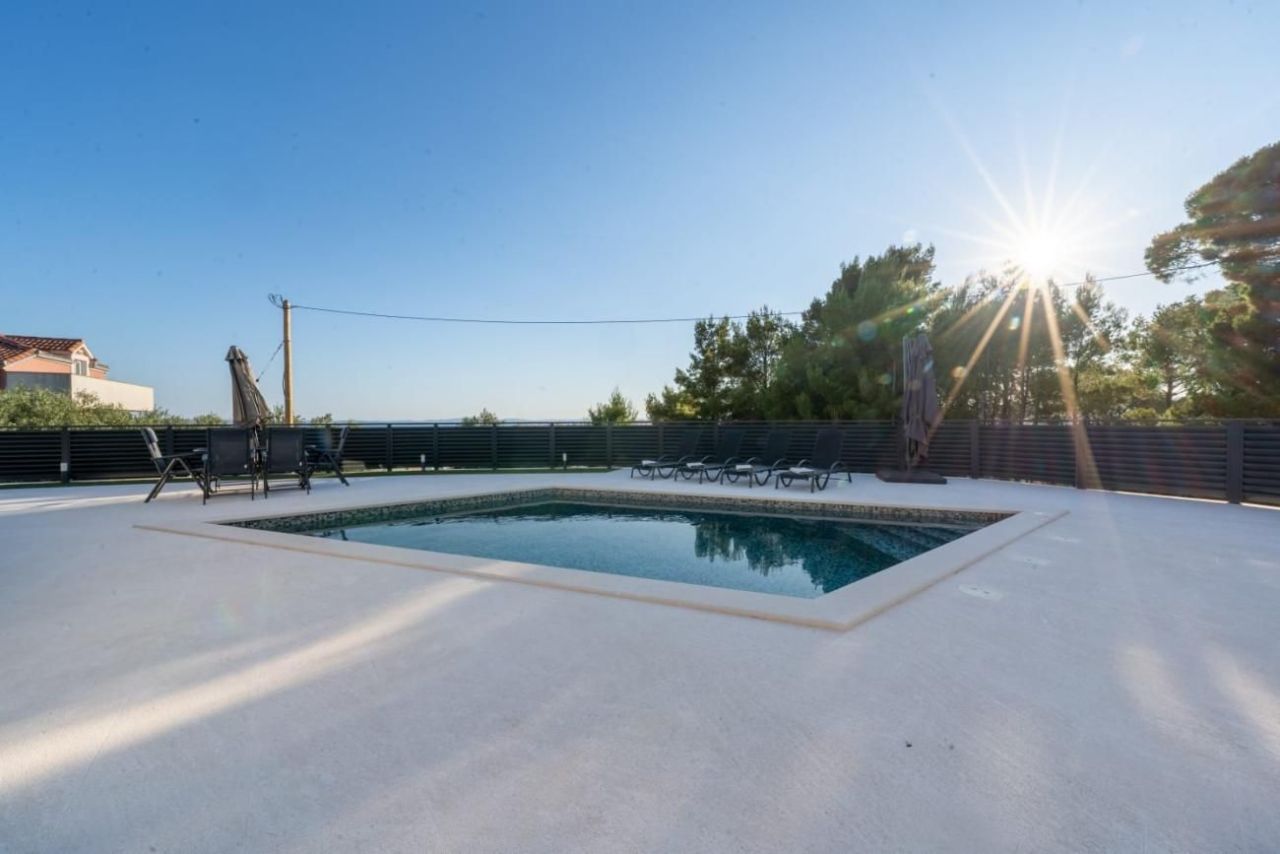 Villa in Podstrana, Croatia, 190 m² - picture 2