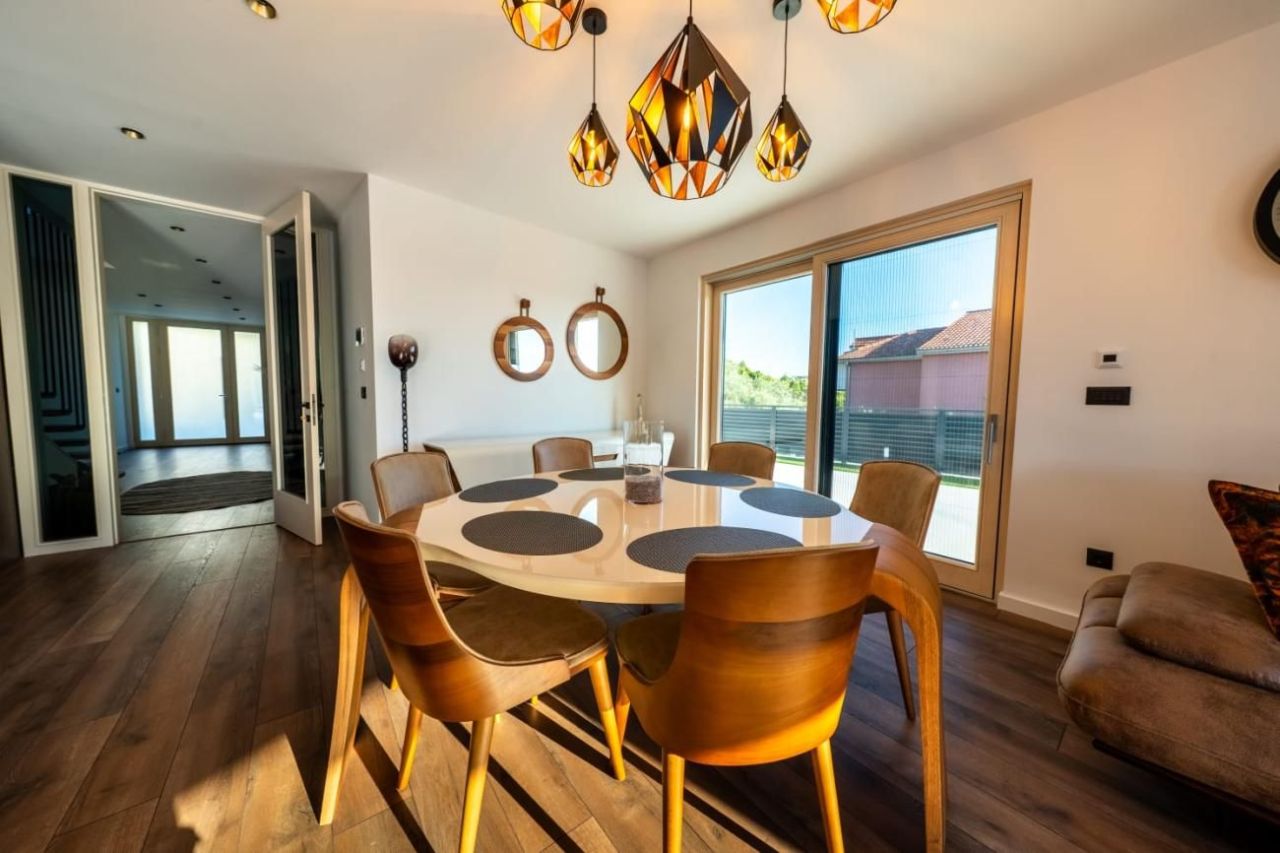 Villa in Podstrana, Croatia, 190 m² - picture 14