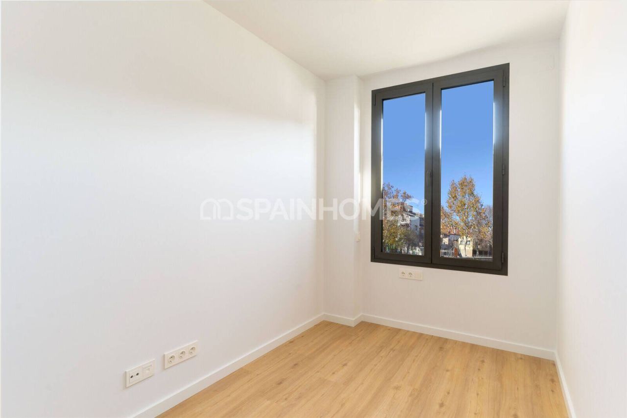 Apartment in Sabadell, Spain, 77 m² - picture 6