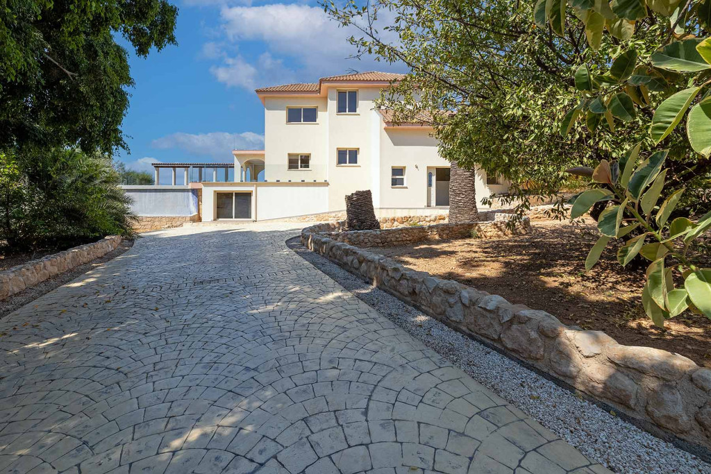 Piso en Pafos, Chipre, 320 m² - imagen 1