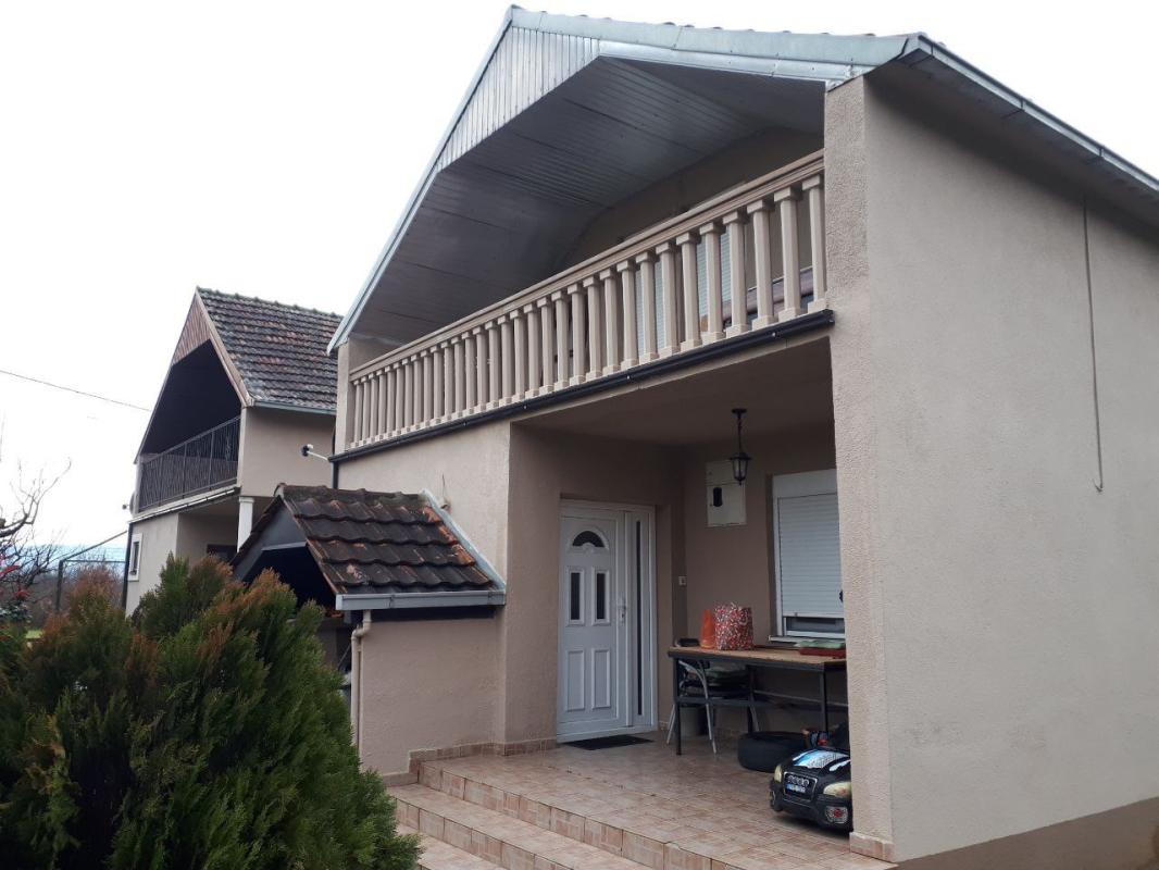 Casa a Podgorica, Montenegro, 100 m² - foto 1