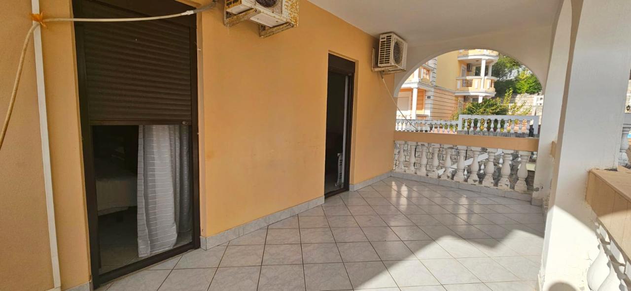 Flat in Petrovac, Montenegro, 45 m² - picture 1