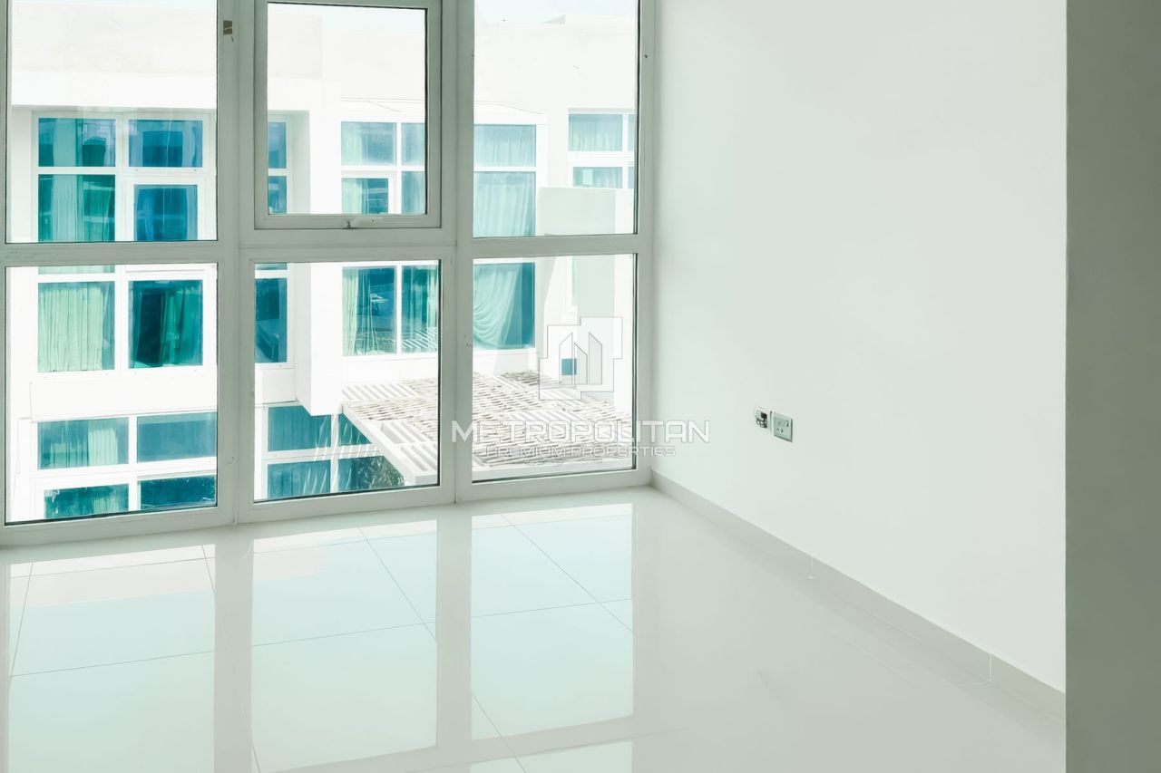 Townhouse a Dubai, EAU, 155 m² - foto 7