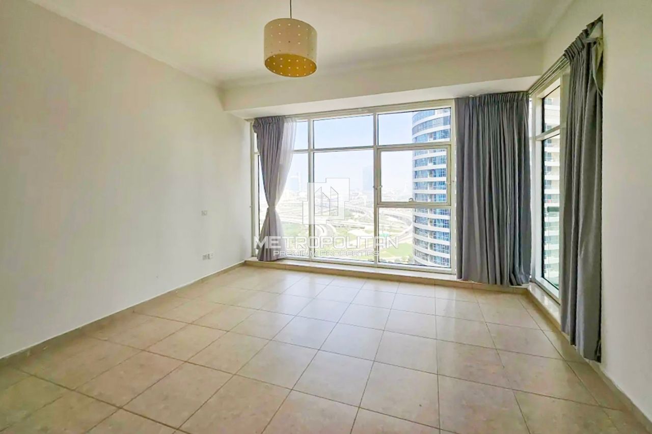 Apartment in Dubai, UAE, 153 m² - picture 10