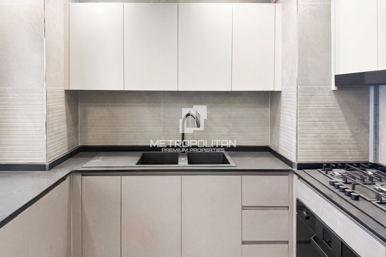 Apartment in Dubai, UAE, 114 m² - picture 11