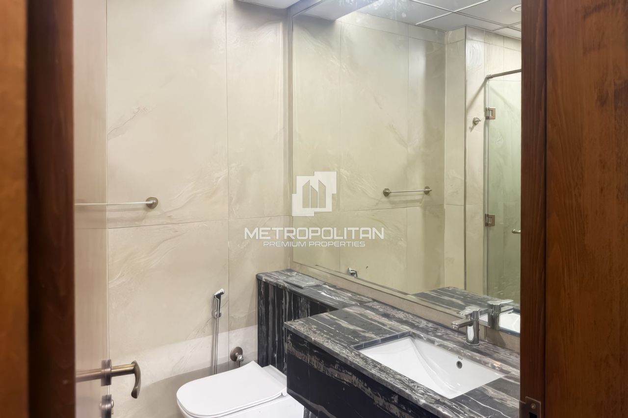 Apartment in Dubai, UAE, 114 m² - picture 17