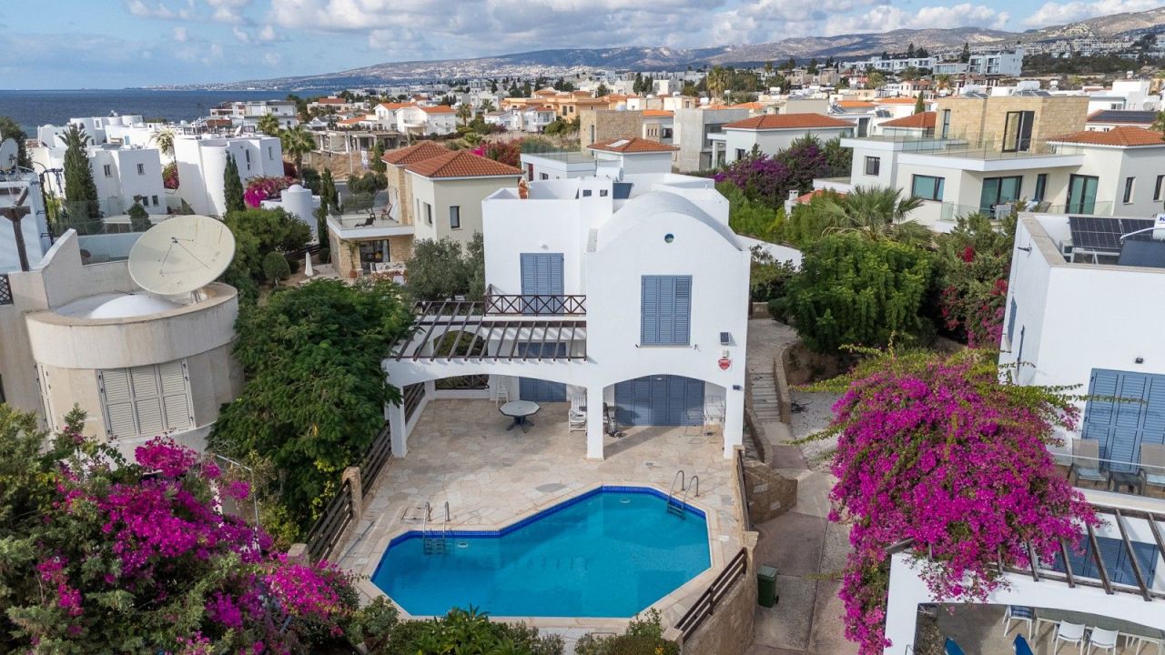 Villa in Paphos, Zypern, 215 m² - Foto 1