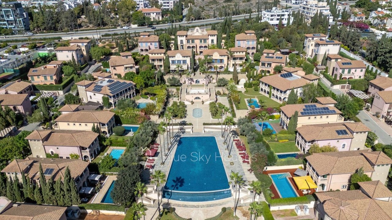 Apartment in Limassol, Cyprus, 211 m² - picture 3