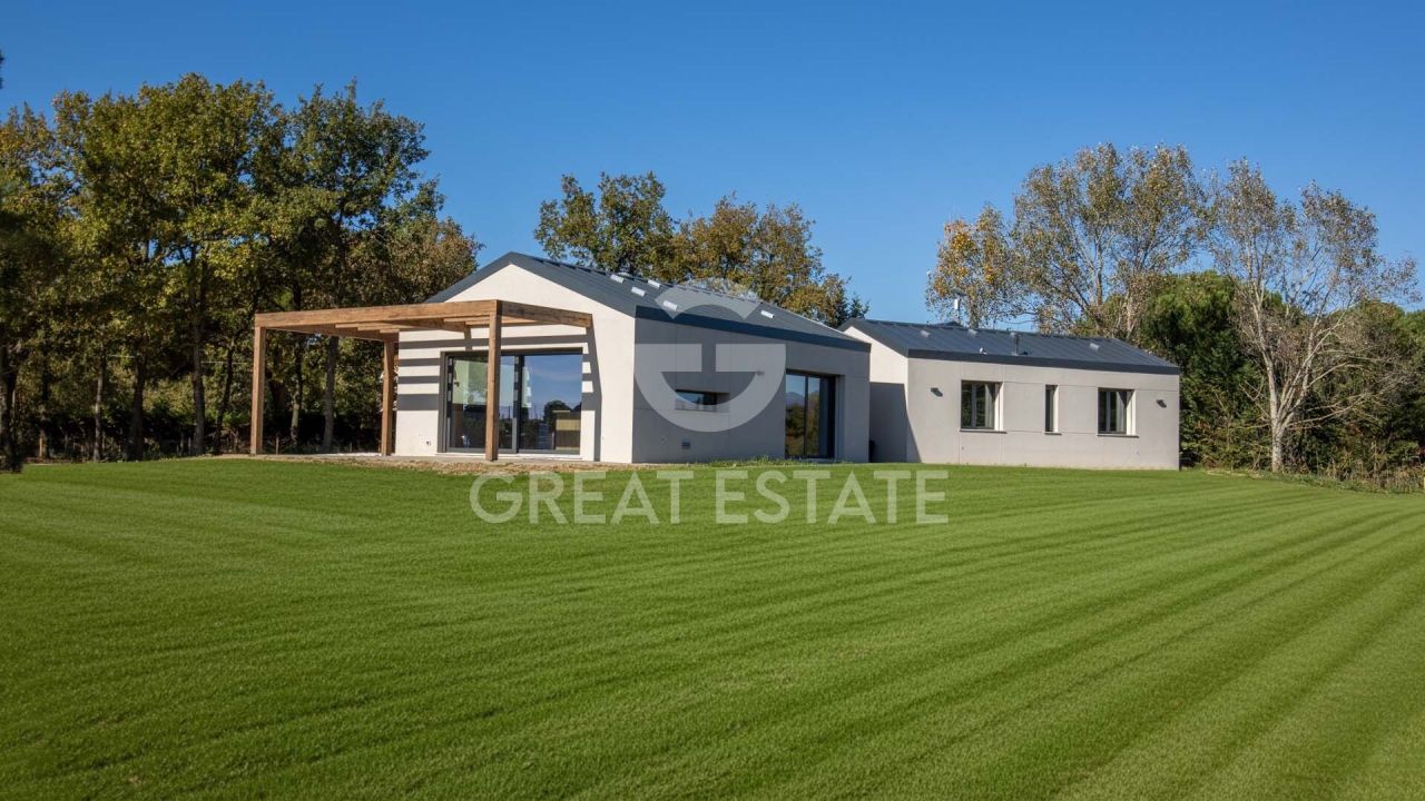 Villa en Castiglione del Lago, Italia, 270 m² - imagen 3