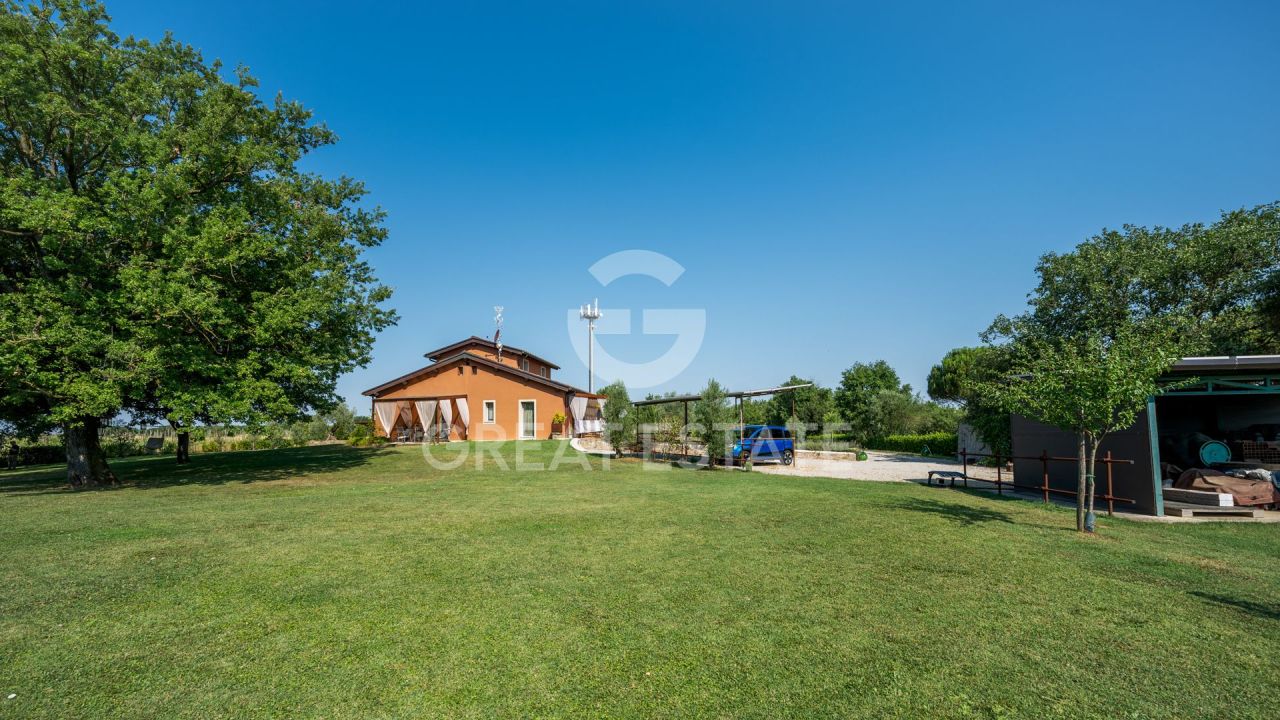 Casa a Cortona, Italia, 237.2 m² - foto 5