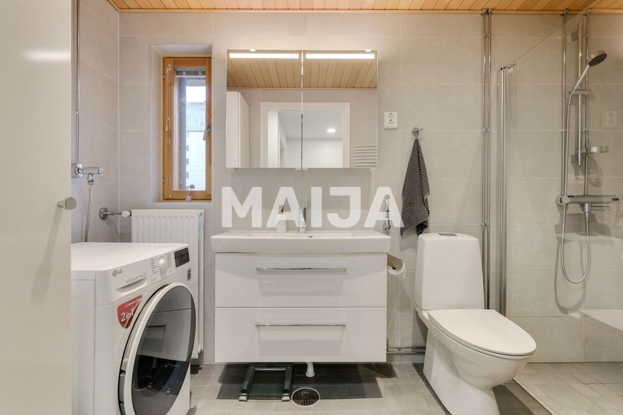 Apartment in Helsinki, Finland, 71 m² - picture 16