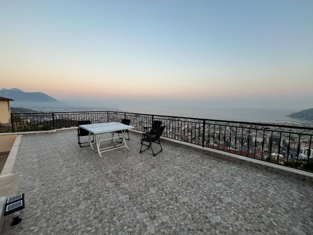 Apartment in Alanya, Turkey, 200 m² - picture 1