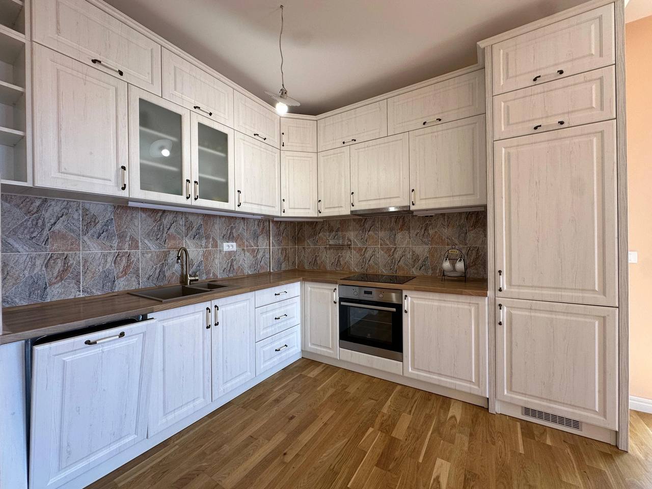 Flat in Becici, Montenegro, 54 m² - picture 1