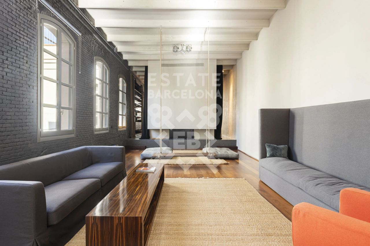 Loft à Barcelone, Espagne, 308 m² - image 2