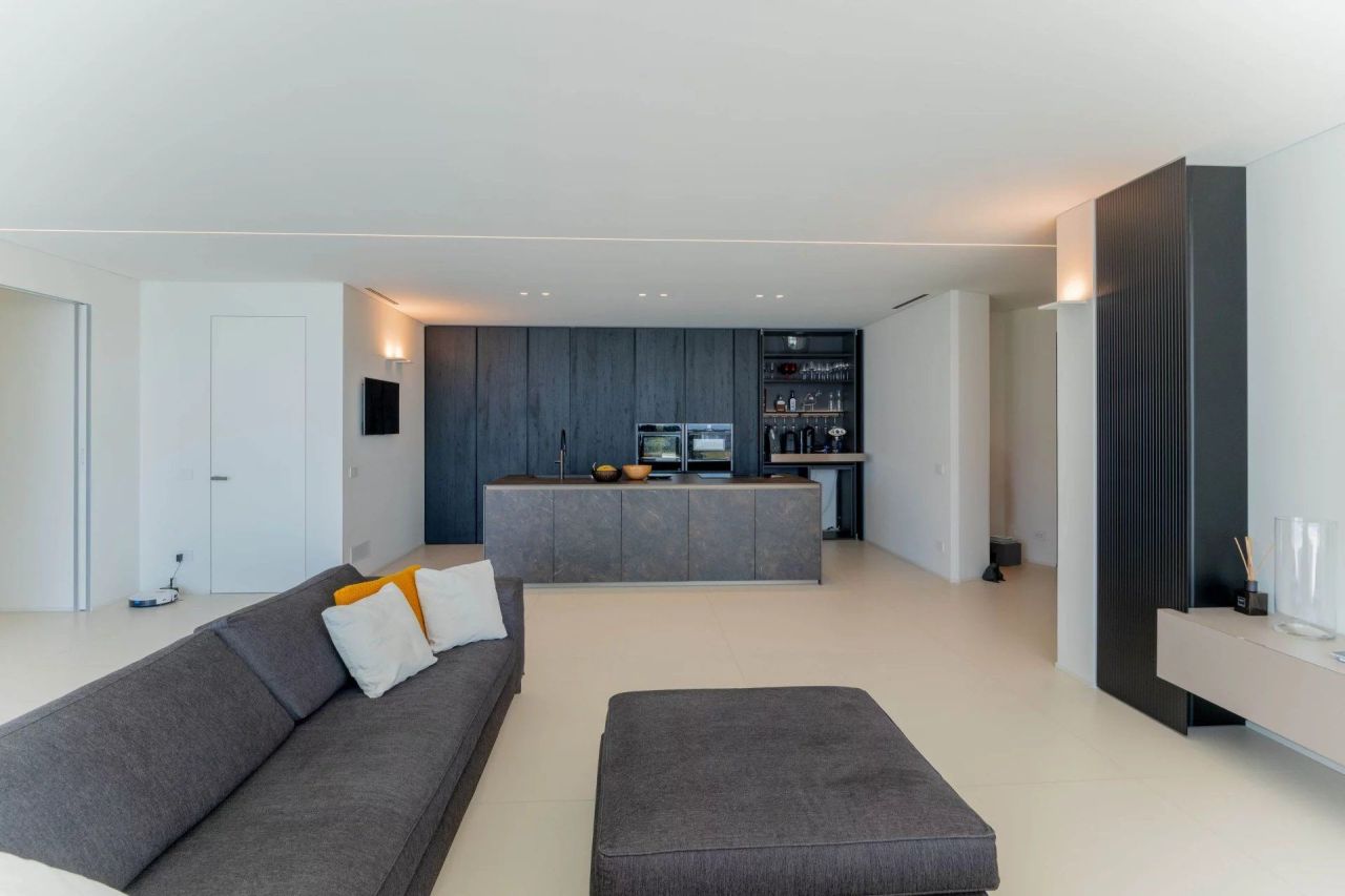 Villa a Besozzo, Italia, 250 m² - foto 5