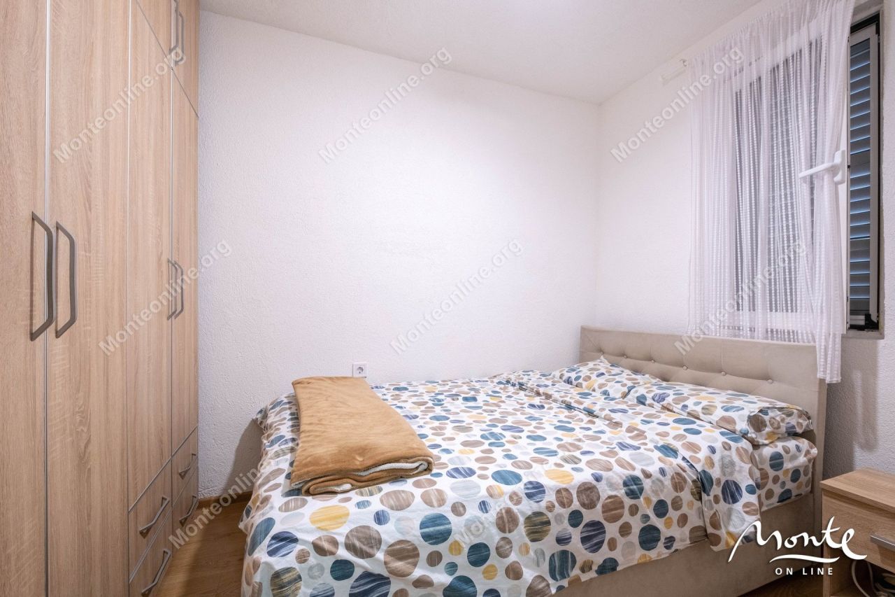 Apartment in Dobrota, Montenegro, 48 m² - picture 5