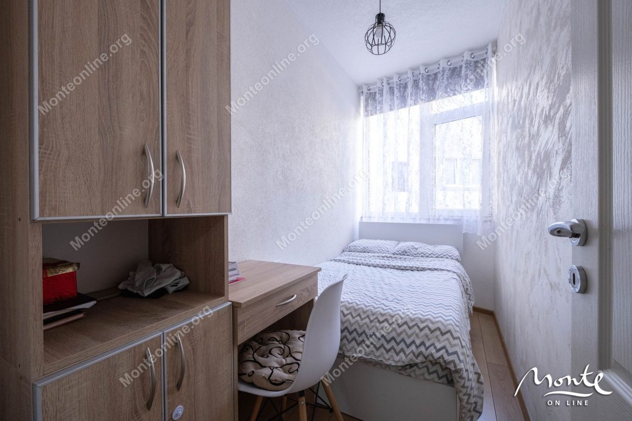 Apartment in Dobrota, Montenegro, 48 m² - picture 9