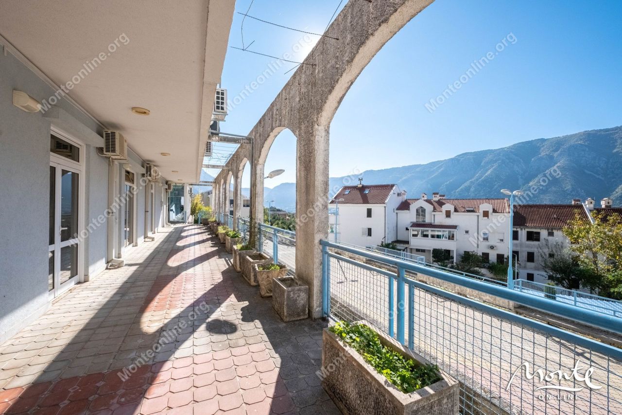 Apartment in Dobrota, Montenegro, 48 m² - picture 14