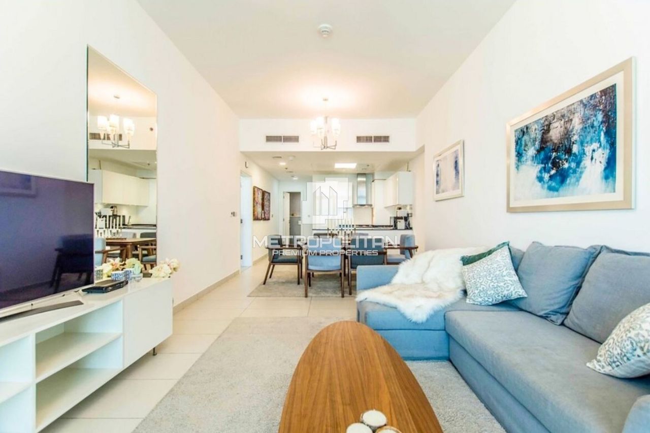 Apartment in Dubai, UAE, 102 m² - picture 1