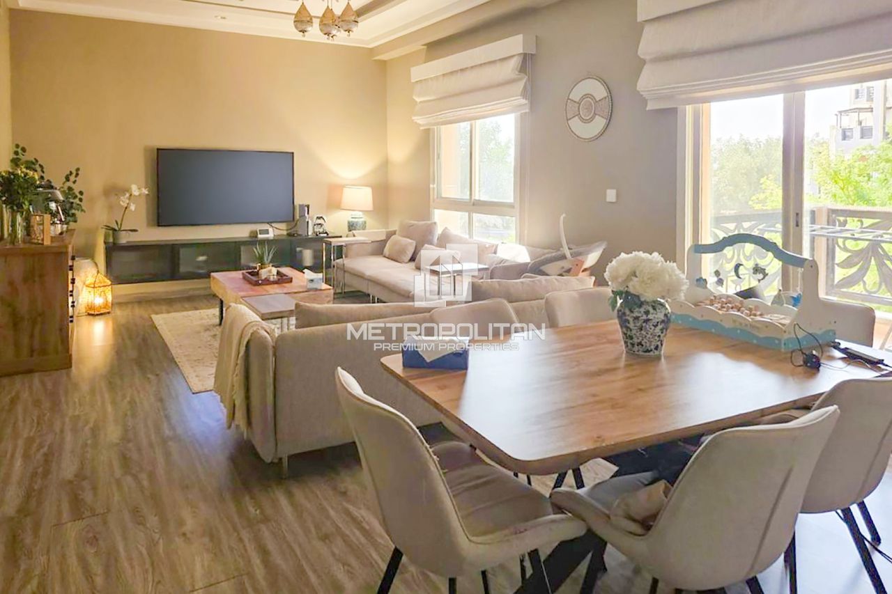 Apartment in Dubai, UAE, 139 m² - picture 1