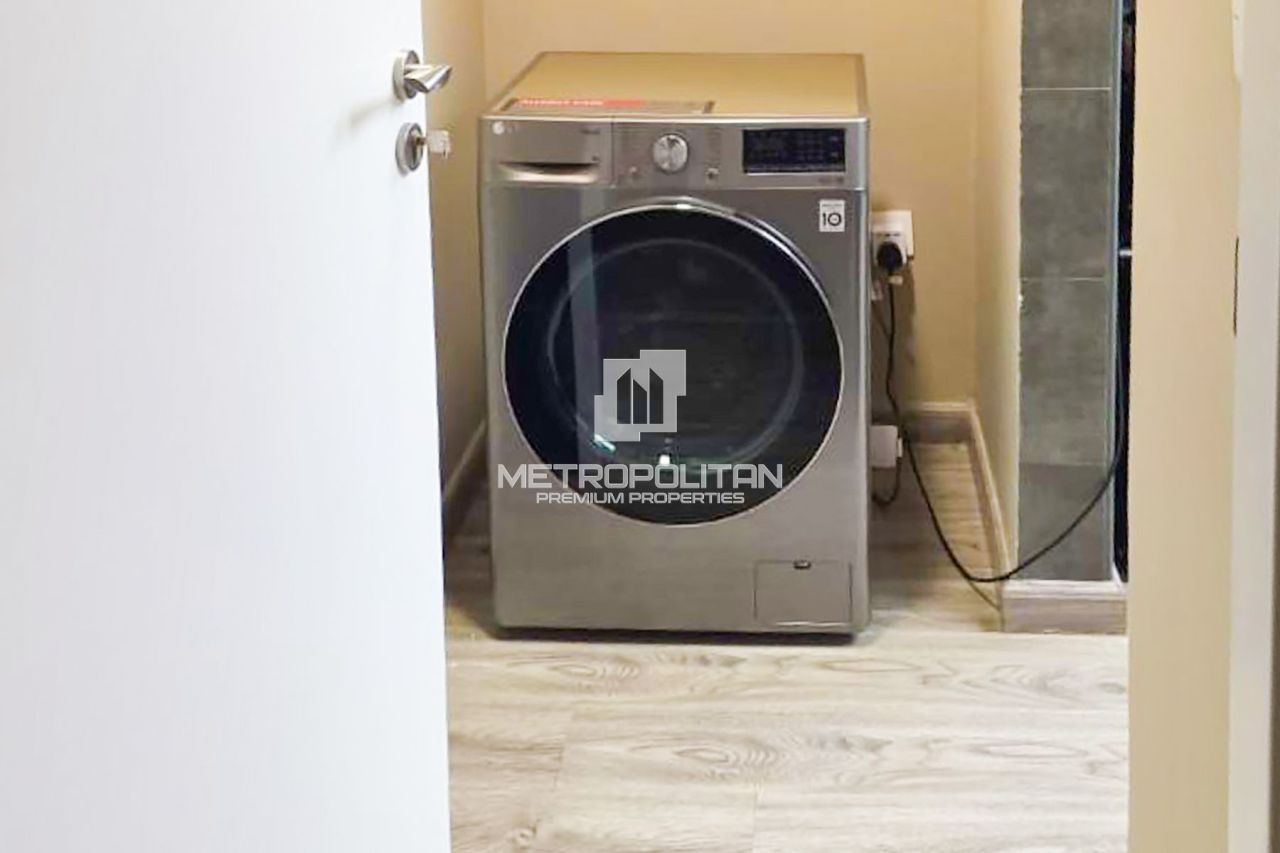 Apartment in Dubai, UAE, 139 m² - picture 9