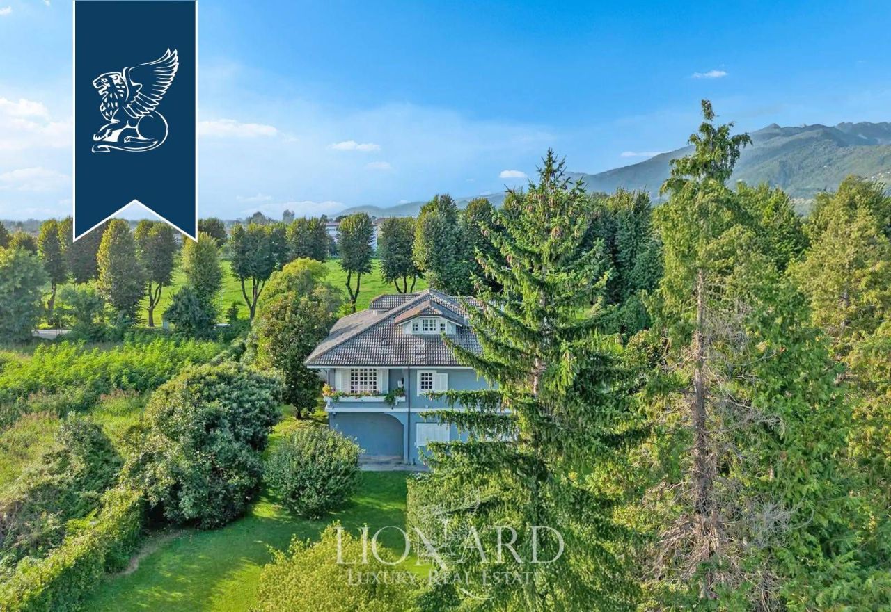 Villa a Pietrasanta, Italia, 565 m² - foto 1