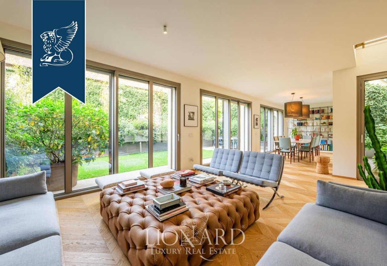 Apartment in Milan, Italy, 247 m² - picture 2