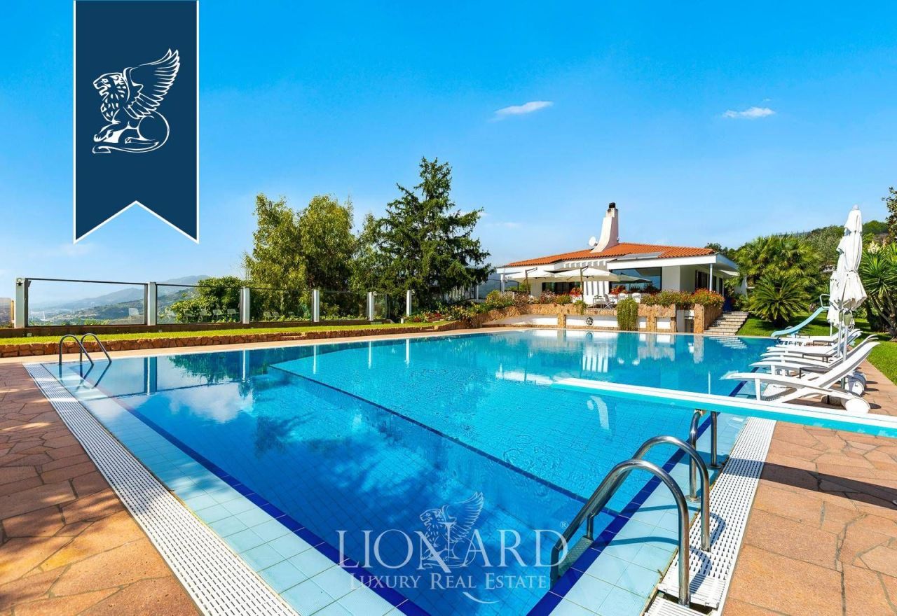 Villa in San Remo, Italien, 700 m² - Foto 2