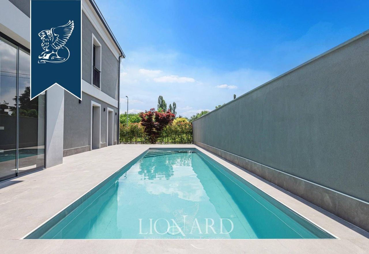 Villa in Monza, Italy, 192 m² - picture 3