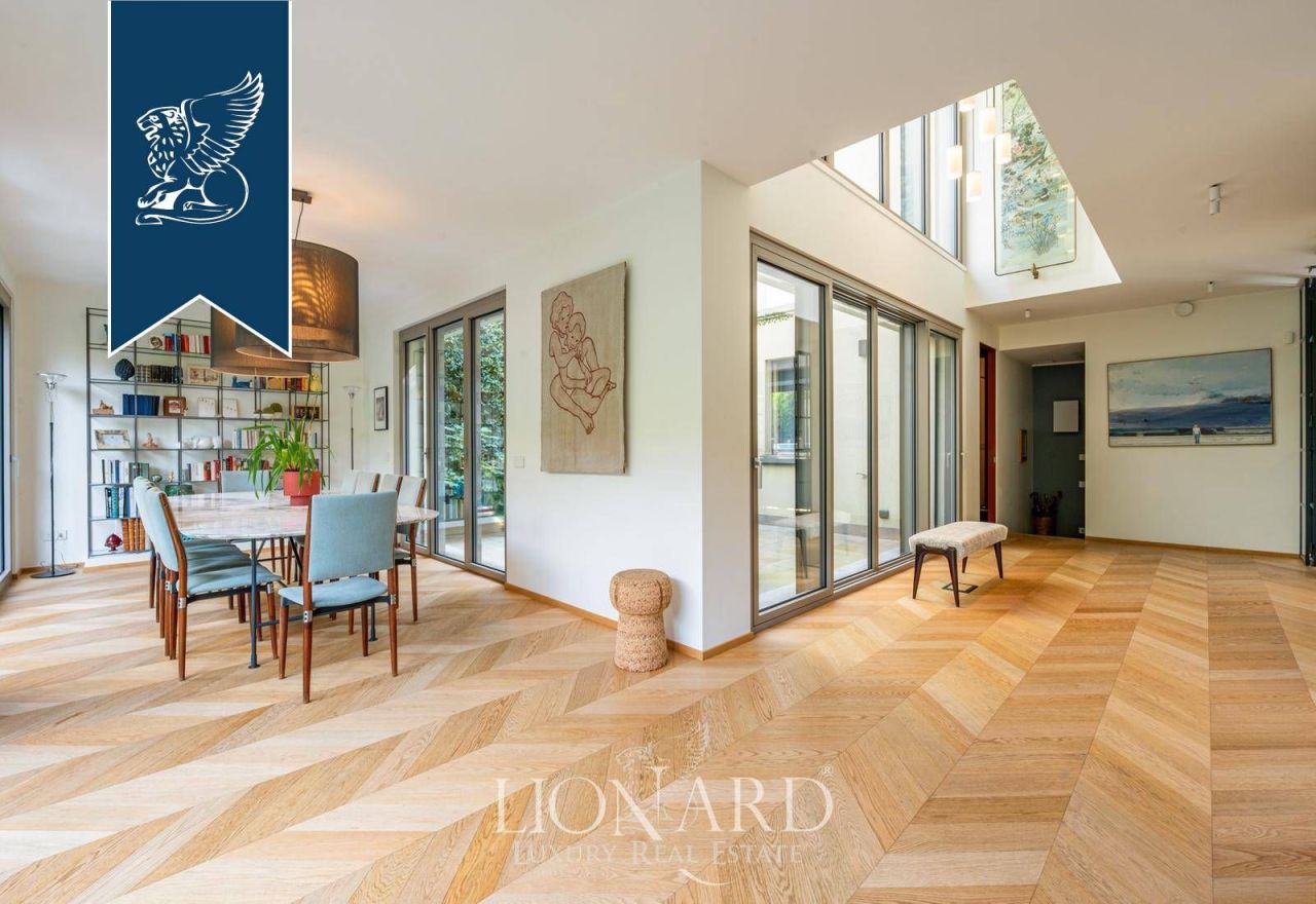 Apartment in Milan, Italy, 247 m² - picture 6