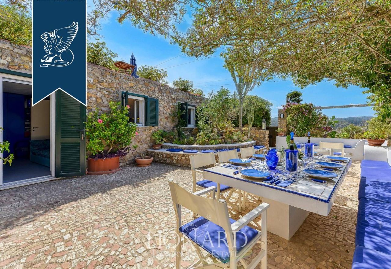 Villa in Latina, Italy, 110 m² - picture 7