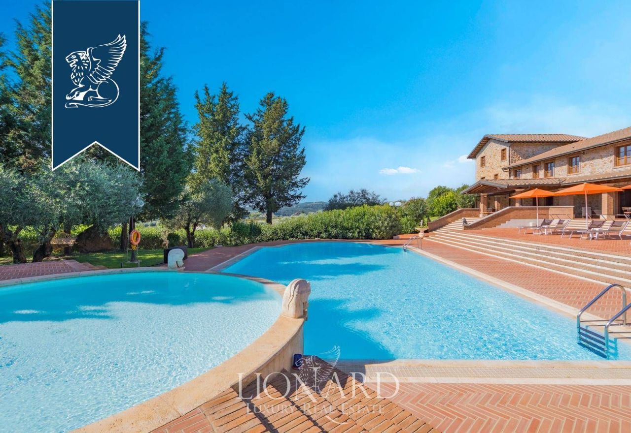 House in Massa Marittima, Italy, 1 370 m² - picture 8