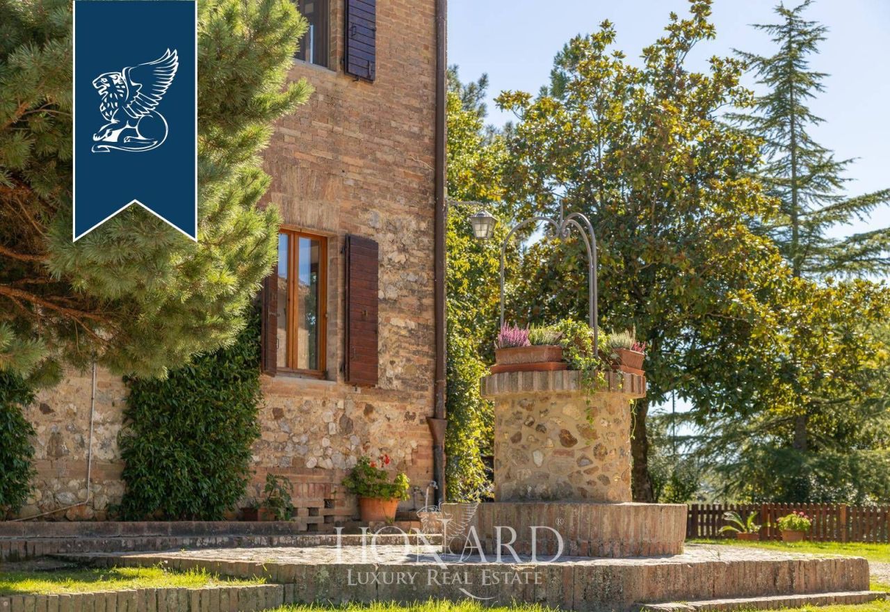 Farm in Siena, Italy, 1 600 m² - picture 8