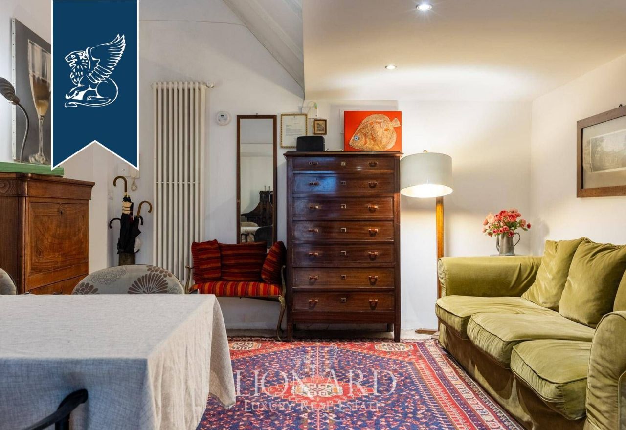 Apartment in Rome, Italy, 163 m² - picture 9