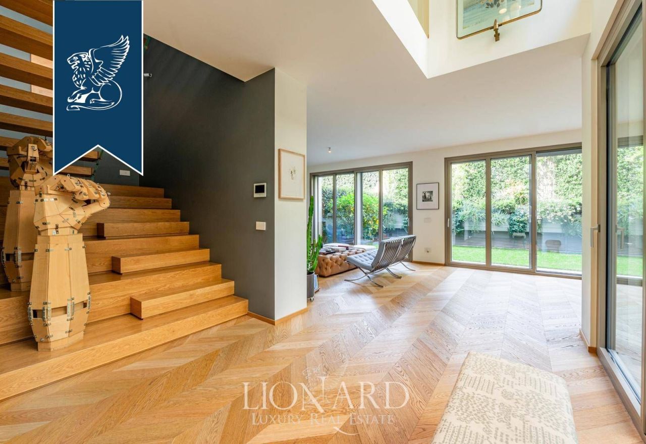 Apartment in Milan, Italy, 247 m² - picture 10