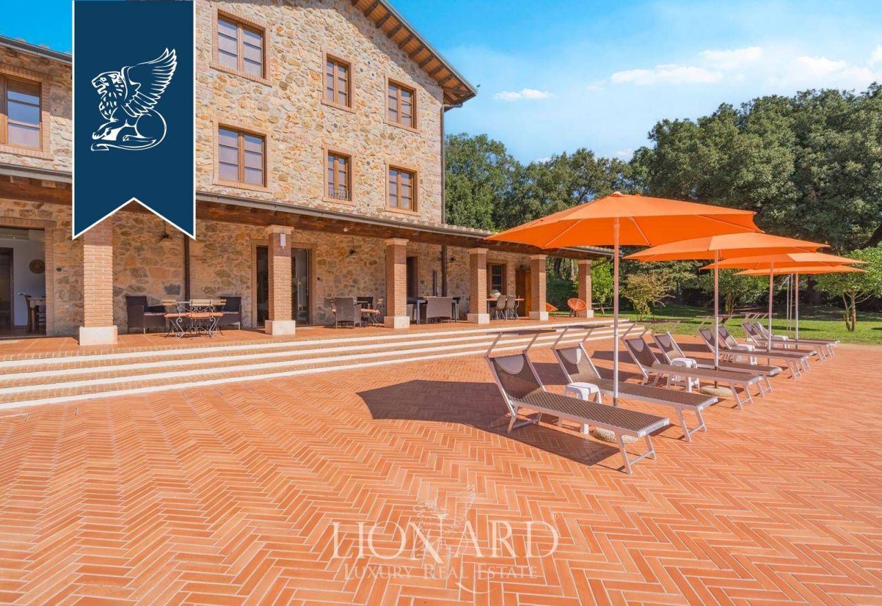 House in Massa Marittima, Italy, 1 370 m² - picture 11